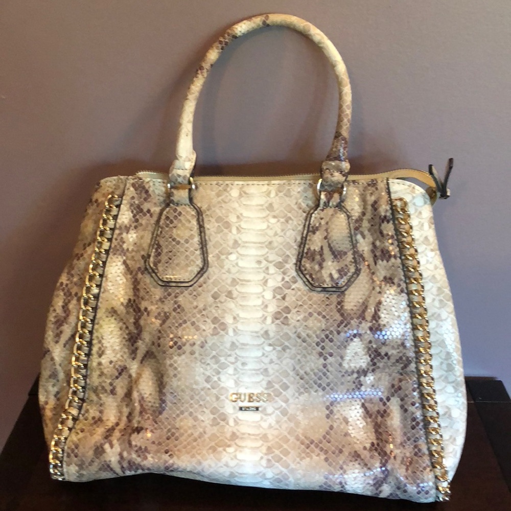 Gorgeous Guess alligator handbag
